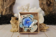 Load image into Gallery viewer, Ceramic Fish Flower Candle