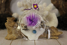 Load image into Gallery viewer, Flower Candle w/ Shell Holder