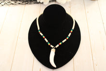 Load image into Gallery viewer, Shell Tooth Necklace
