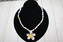 Load image into Gallery viewer, Cowrie Shell Flower Necklace
