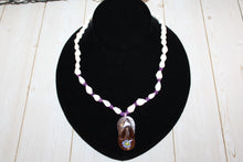Load image into Gallery viewer, Nassa Shell Coconut Flip Flop Necklace
