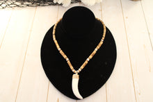 Load image into Gallery viewer, Shell Tooth Necklace

